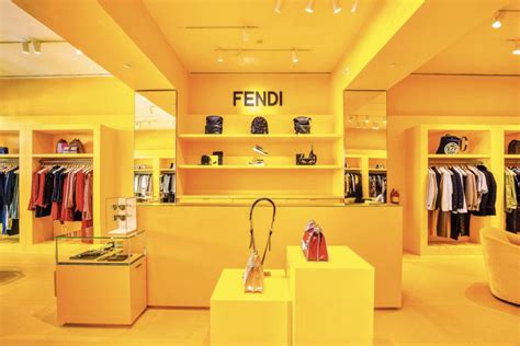 fendi outlet store locations.